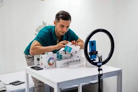 直播带货全流程：低成本场景搭建指南，一个人也能轻松开播